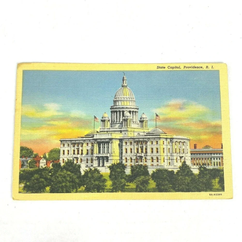 VTG 1940s State‎ Capitol Providence RI Postcard